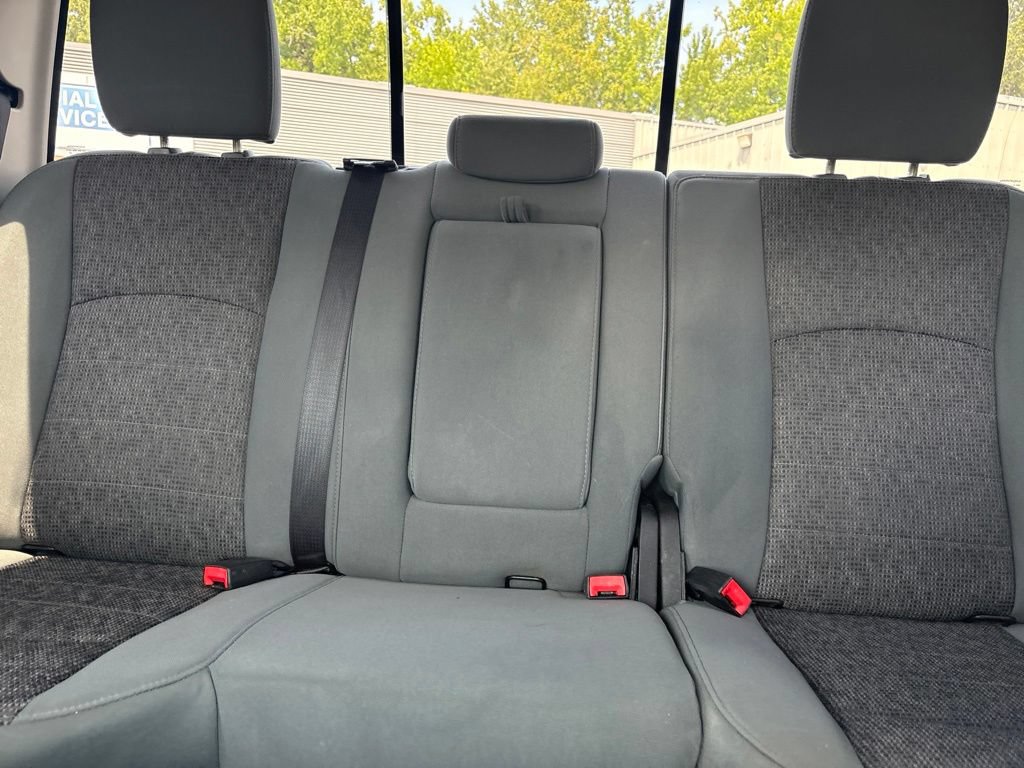 Used 2015 RAM 1500 Big Horn AWD/4WD image 36