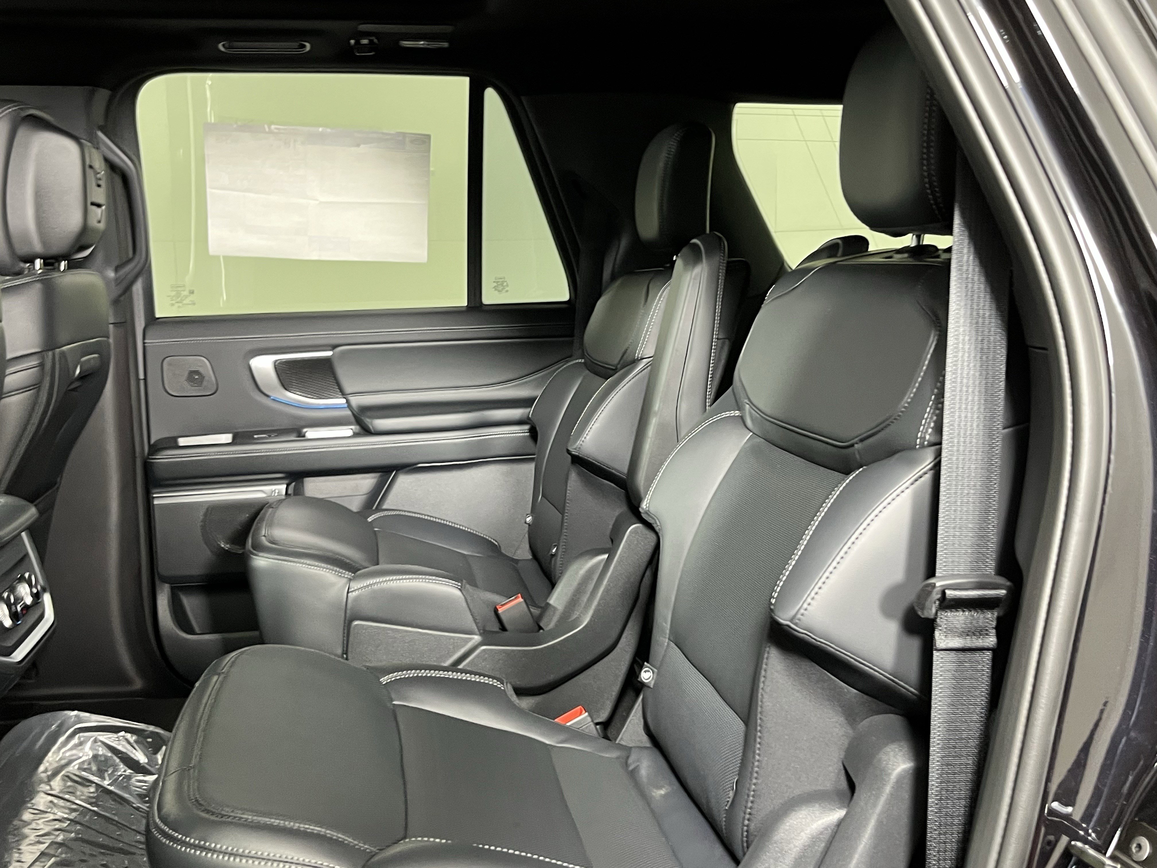 New 2026 Ford Expedition Max Platinum AWD/4WD image 13