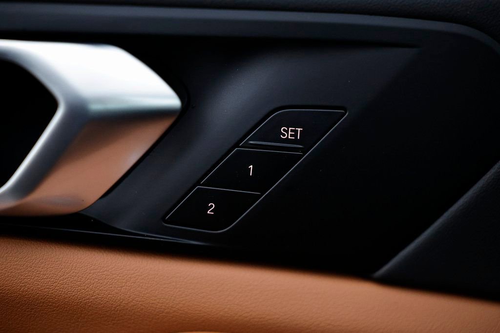 New 2026 BMW X5 xDrive40i w/ M Sport Package image 18