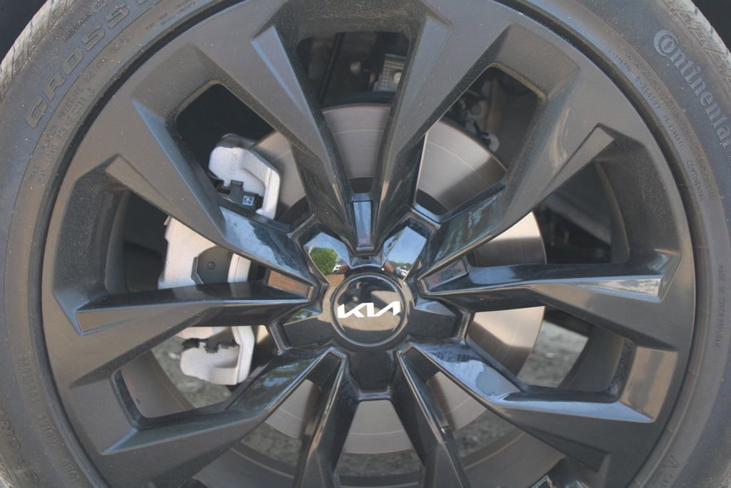 Certified 2023 Kia Sorento SX FWD image 19