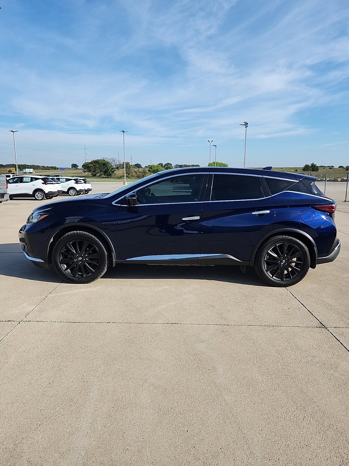 Used 2024 Nissan Murano SL AWD/4WD image 2