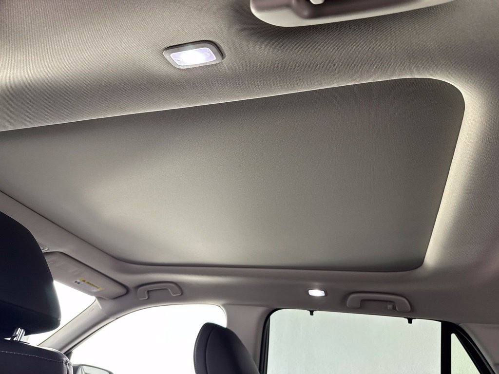 Used 2023 Honda Pilot Elite image 45