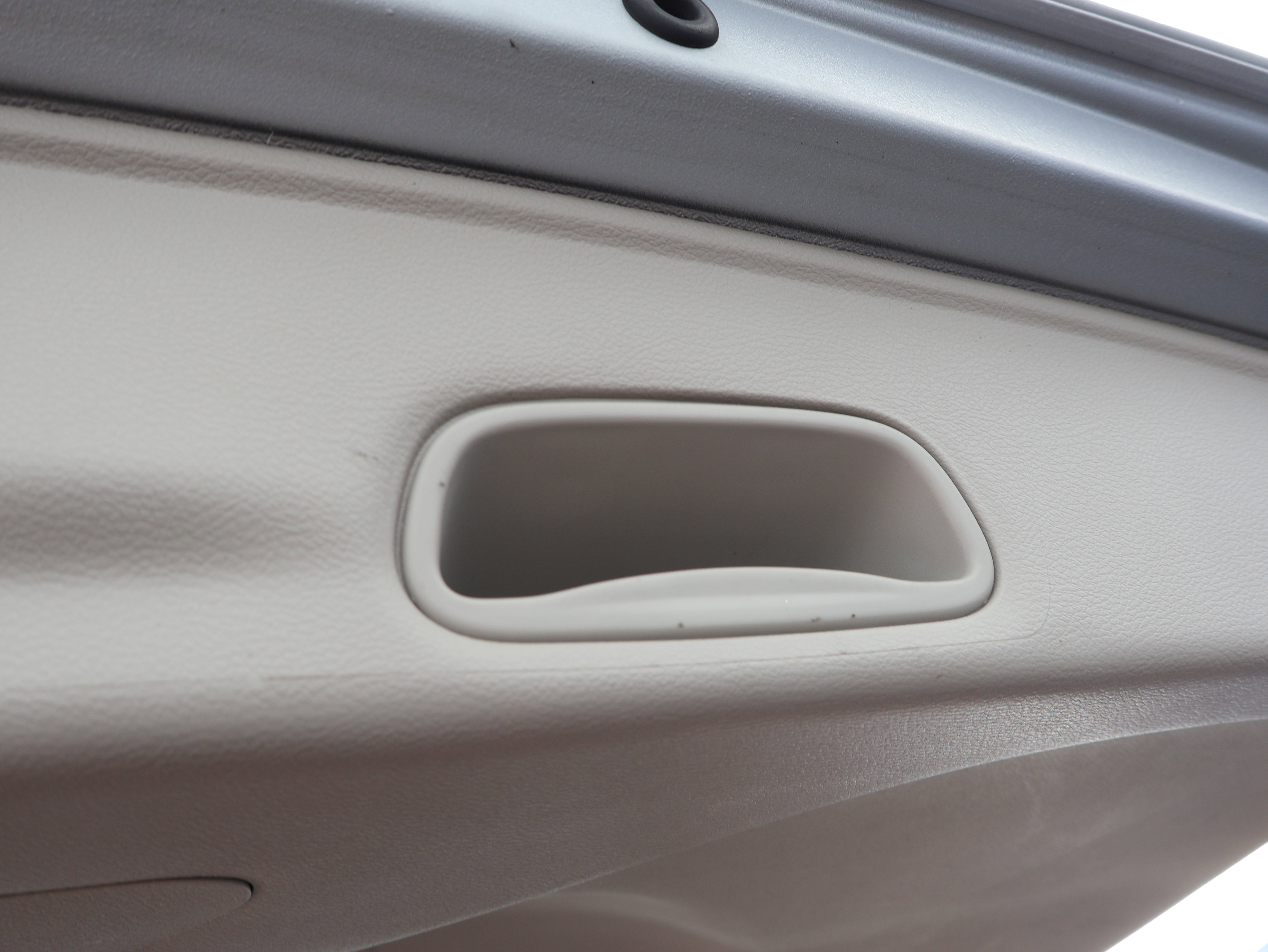 Used 2023 Chrysler Pacifica Touring-L image 17