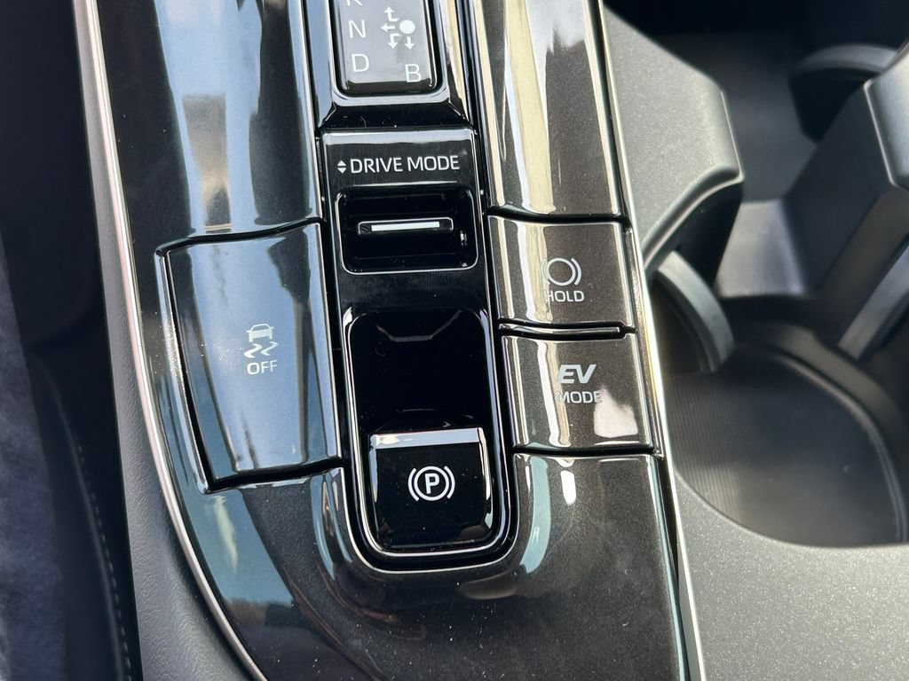 New 2026 Toyota Crown AWD/4WD image 26