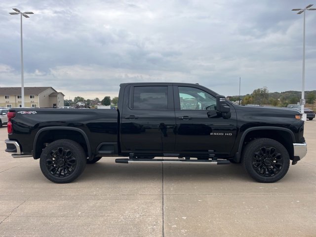 New 2026 Chevrolet Silverado 2500 LT image 3