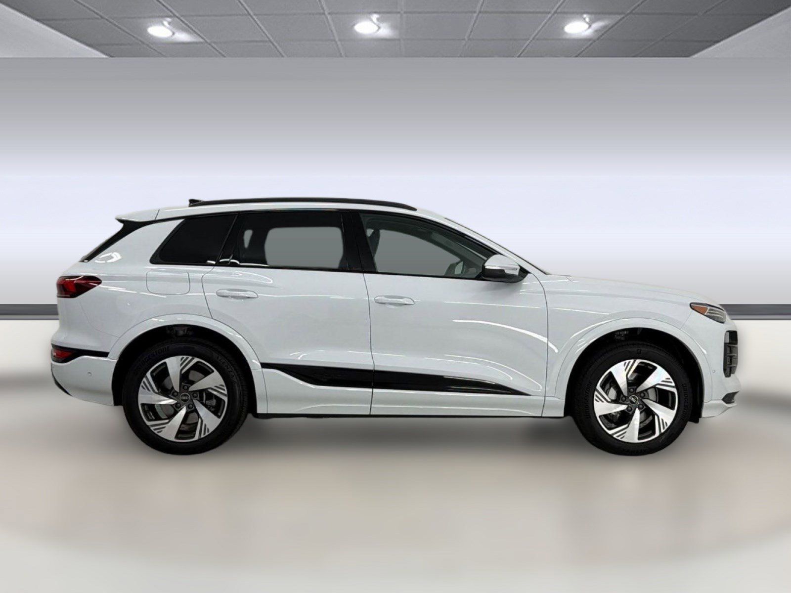Used 2025 Audi Q6 e-tron Premium Plus w/ Premium Plus AWD/4WD image 8
