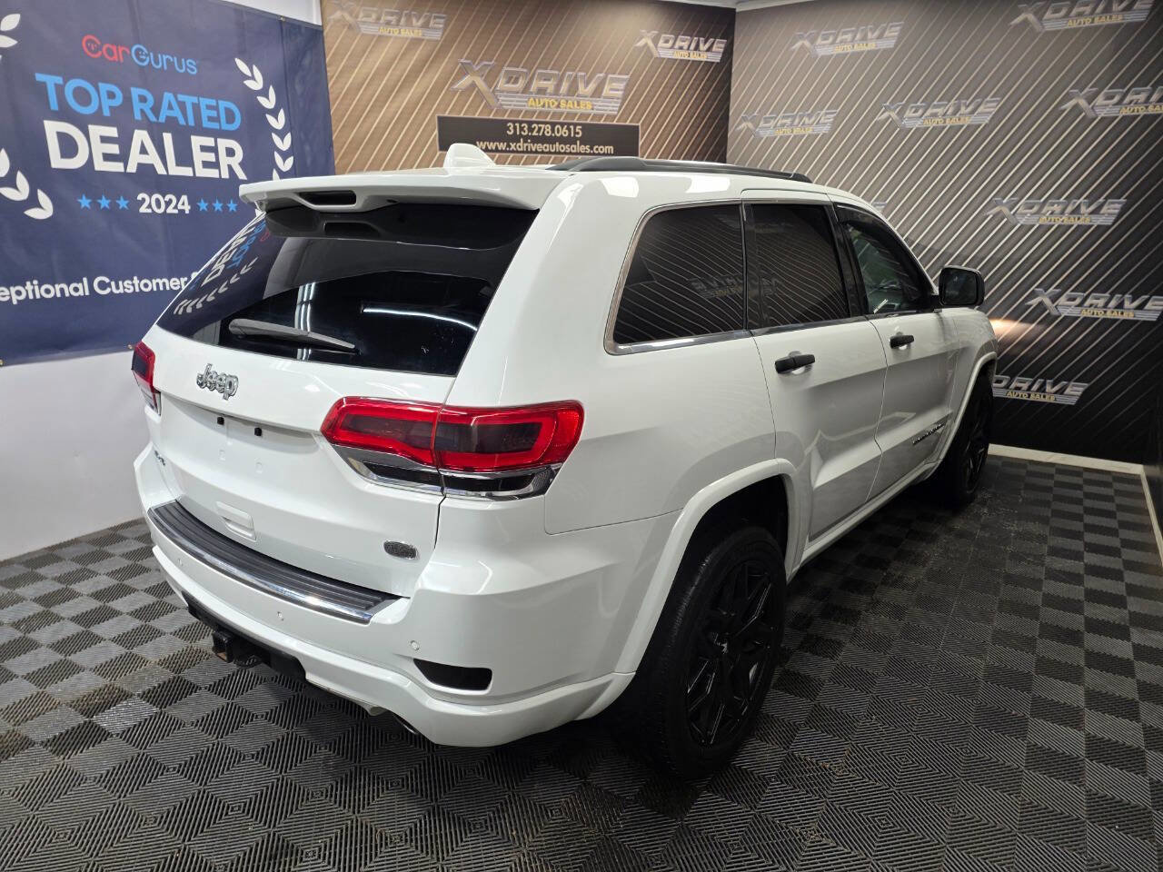 Used 2015 Jeep Grand Cherokee Overland w/ Advanced Technology Group image 14