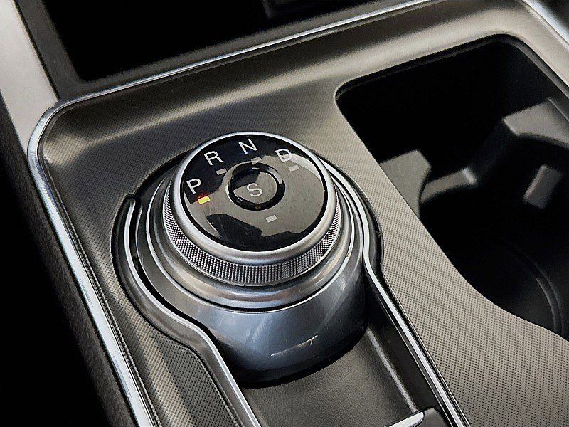 Used 2024 Ford Edge ST-Line image 18