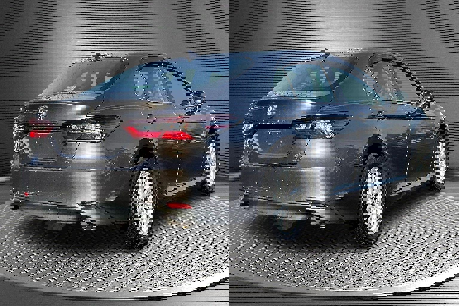 Used 2024 Toyota Camry LE image 6