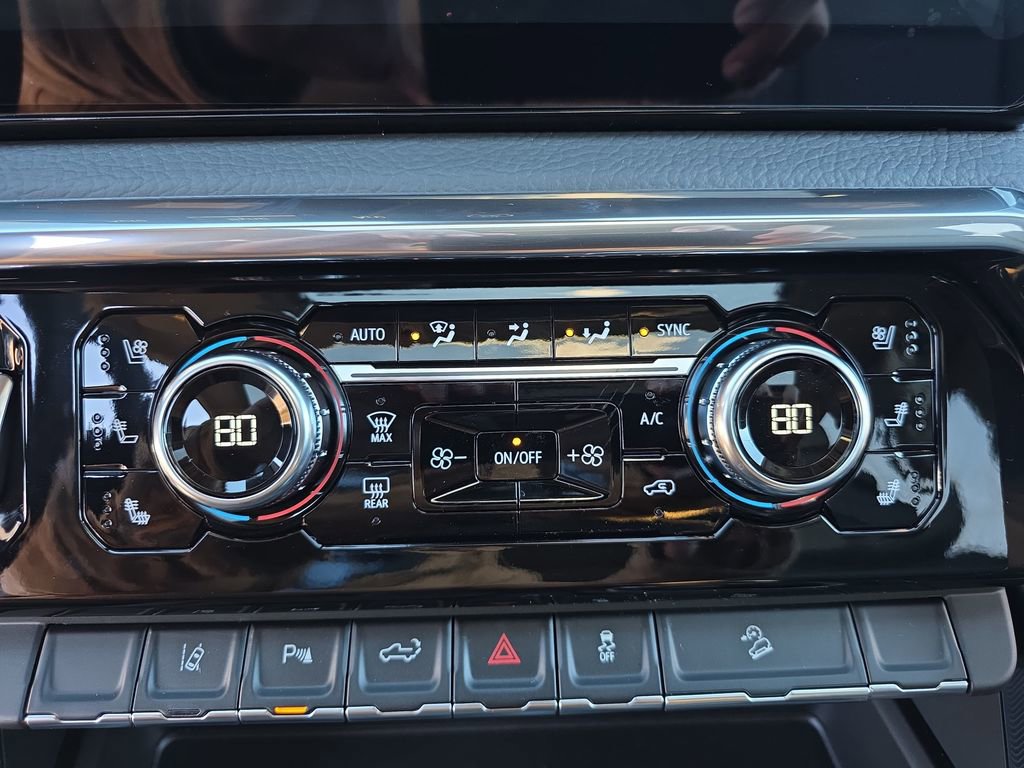 New 2026 GMC Sierra 2500 Denali w/ Denali Reserve Package image 25