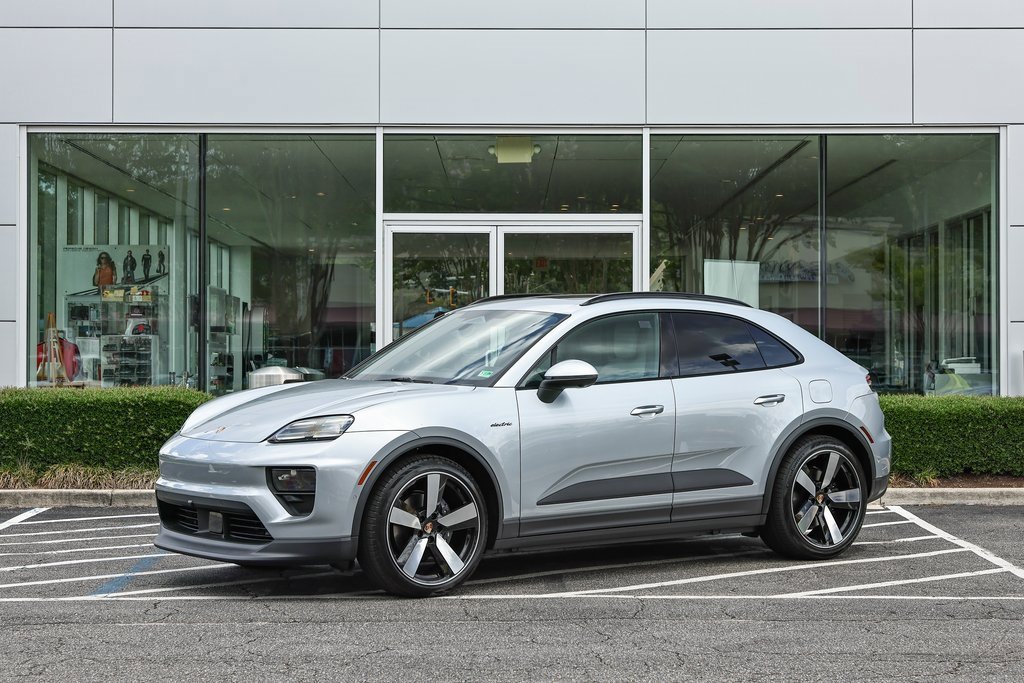 New 2025 Porsche Macan 4 Electric image 1