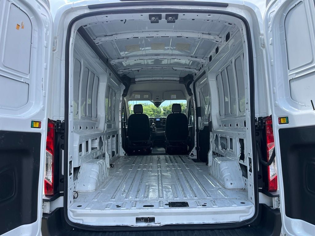 Used 2024 Ford Transit 250 148 Medium Roof RWD image 10