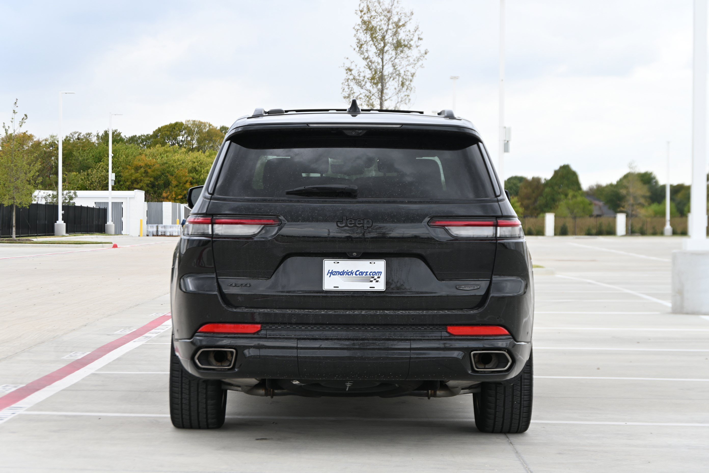Used 2024 Jeep Grand Cherokee L Summit AWD/4WD image 8
