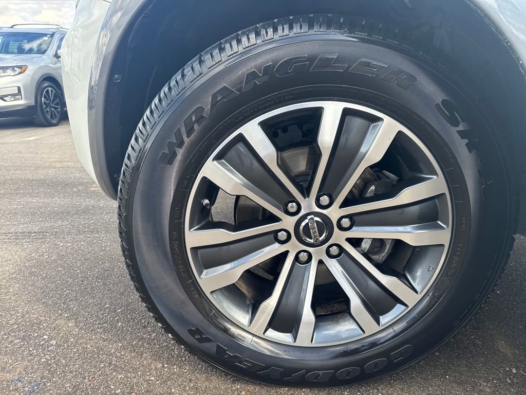 Used 2018 Nissan Armada SL w/ Premium Package image 29