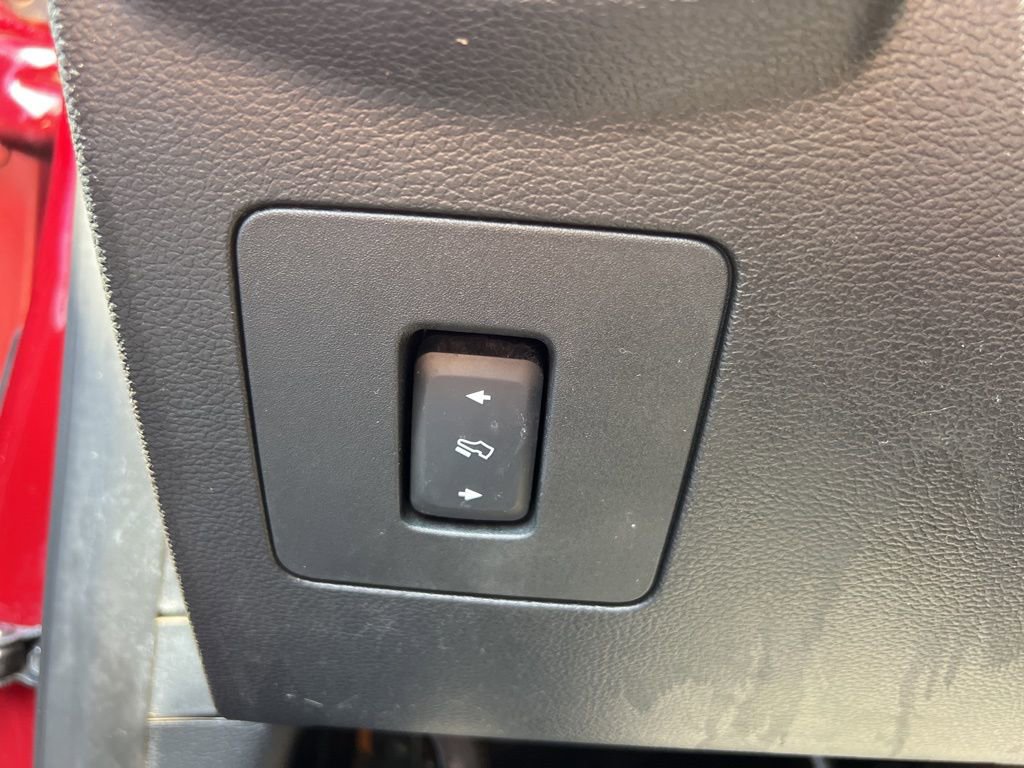 Used 2015 Ford F150 Platinum w/ Equipment Group 701A Luxury image 27