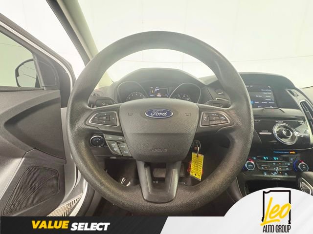Used 2017 Ford Focus SEL FWD image 12