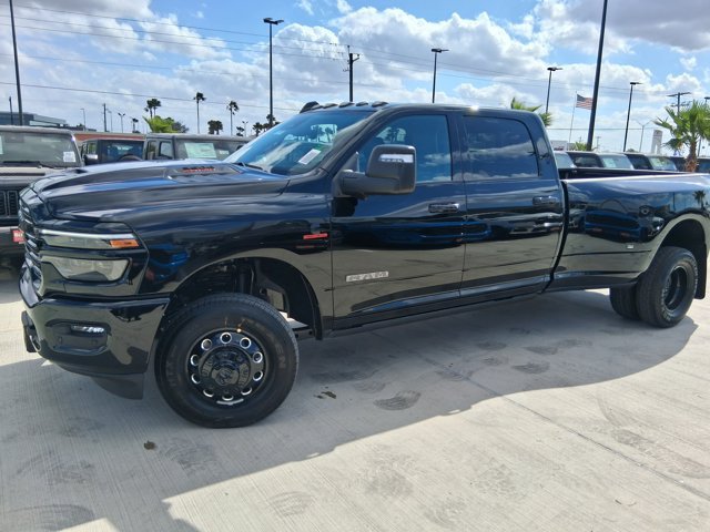 New 2026 RAM 3500 Laramie AWD/4WD image 3