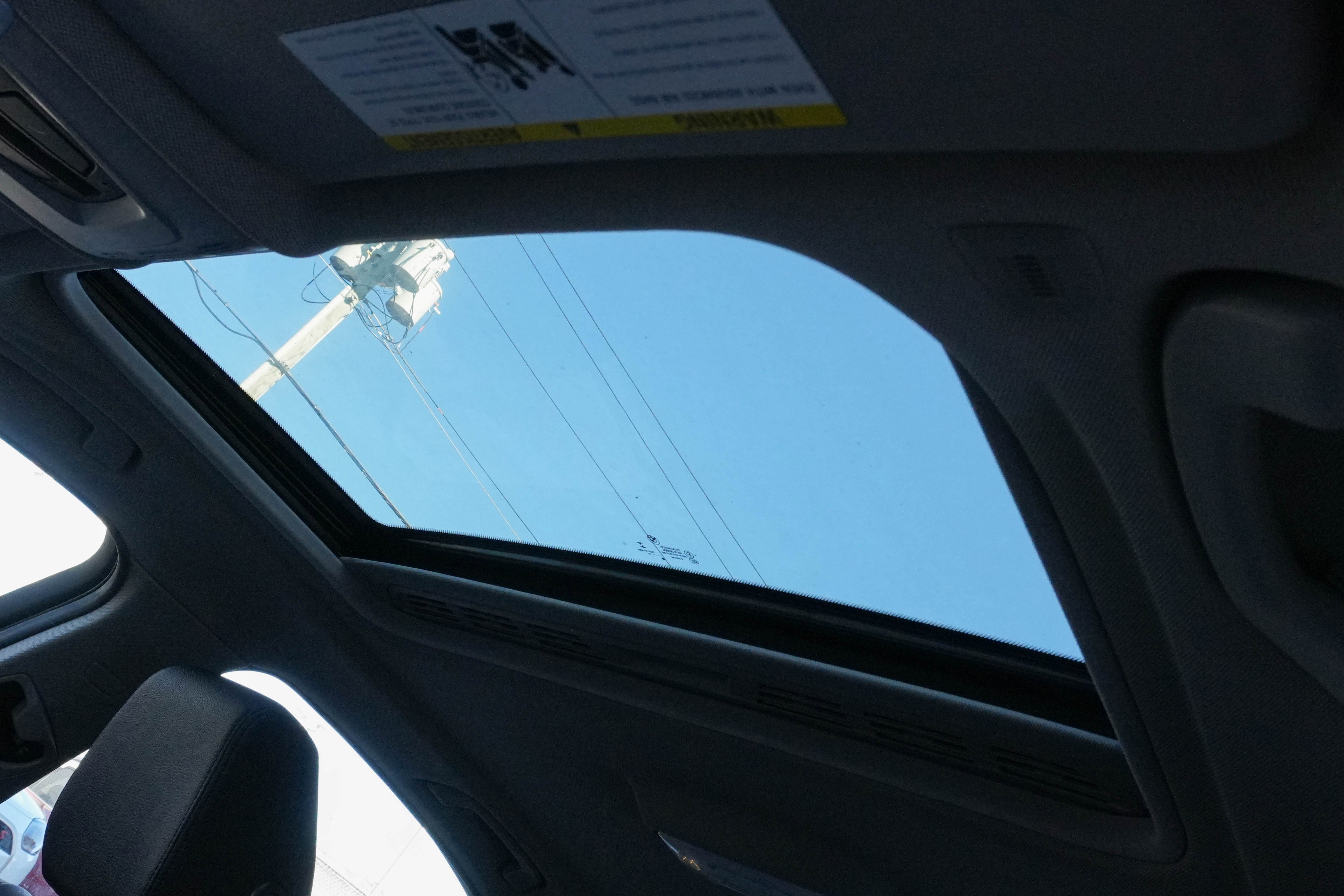 Used 2014 BMW 320i Sedan image 15