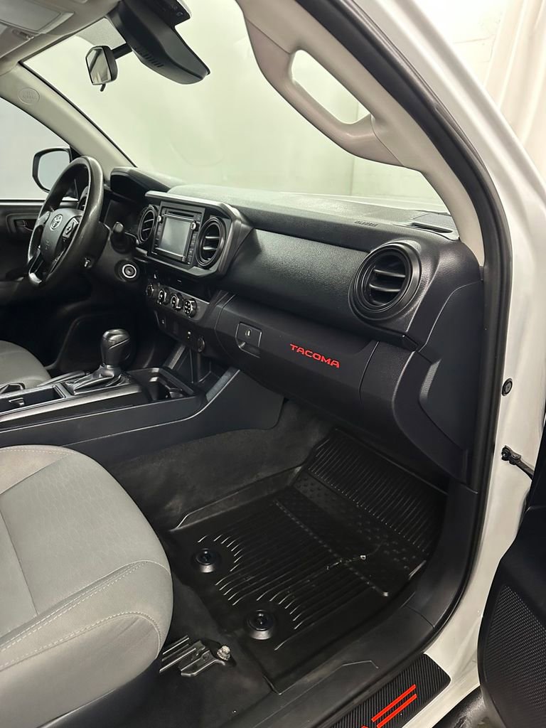 Used 2018 Toyota Tacoma SR w/ SR Convenience Package image 32