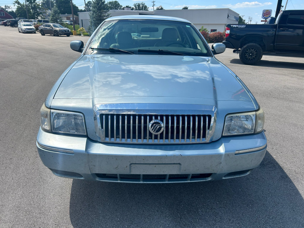 Used 2008 Mercury Grand Marquis GS RWD image 8