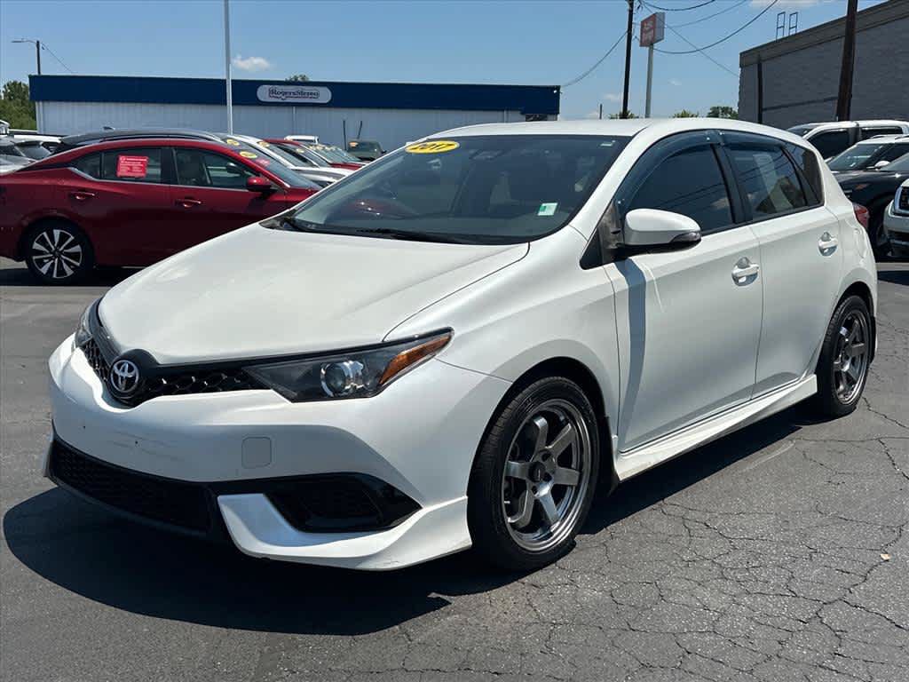 Used 2017 Toyota Corolla iM FWD image 7