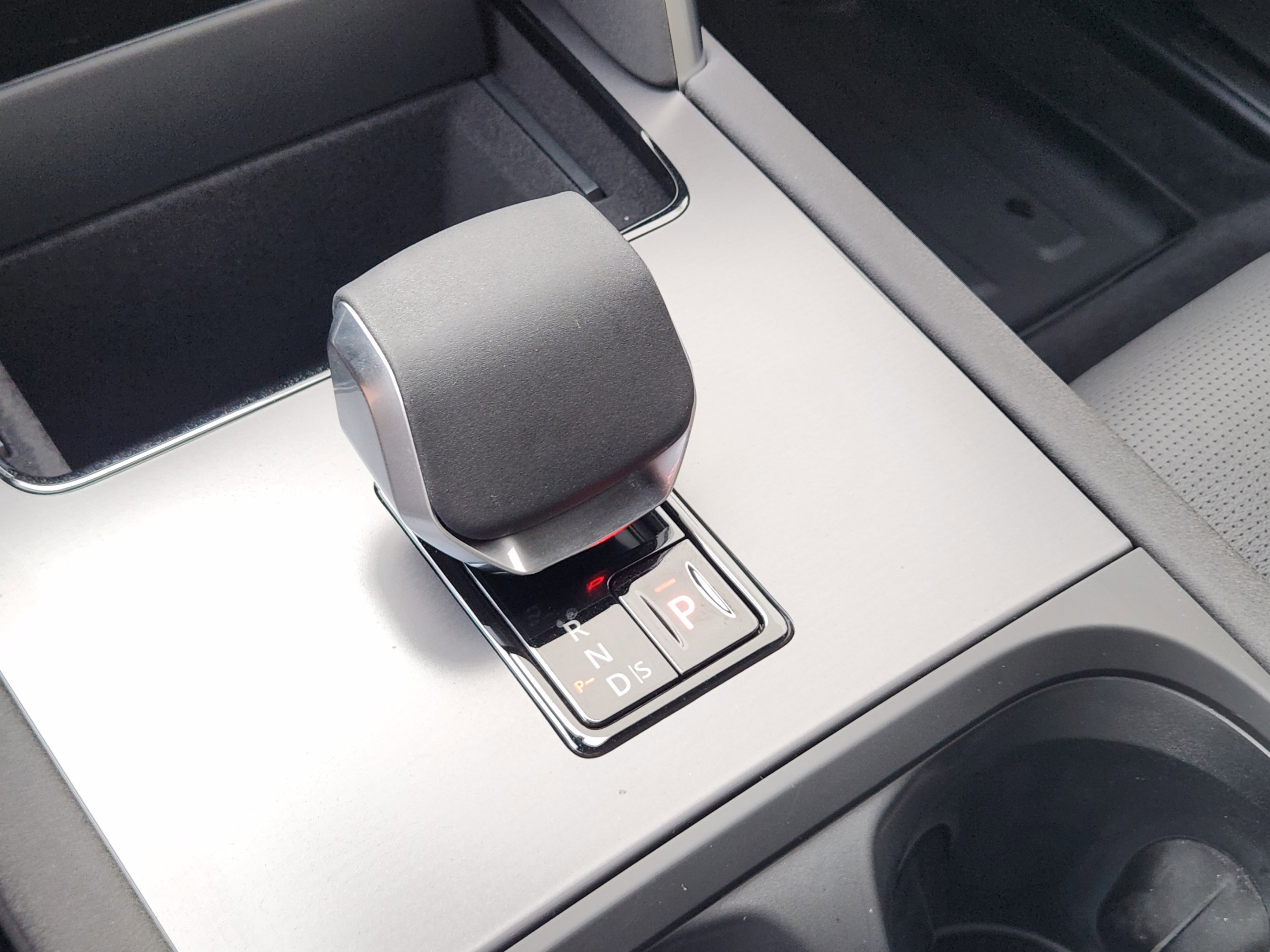 New 2025 Land Rover Discovery Sport Dynamic SE AWD/4WD image 15