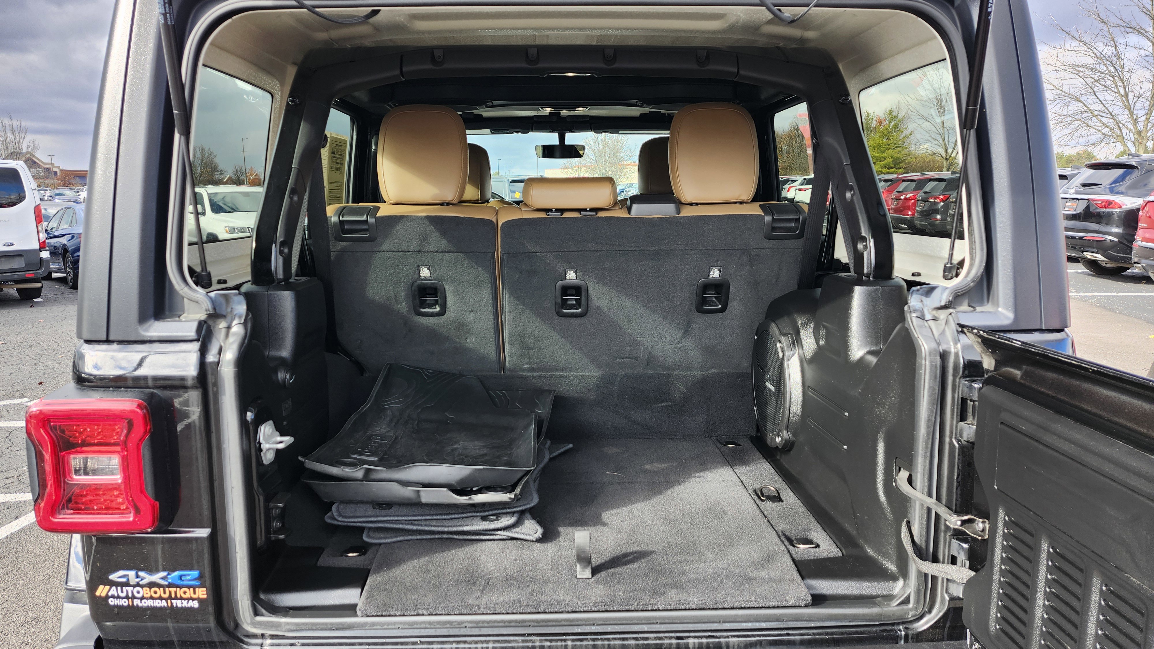 Used 2021 Jeep Wrangler Unlimited Sahara w/ Cold Weather Group image 23