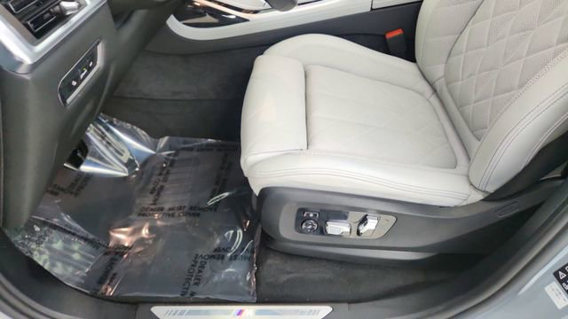 Used 2026 BMW X7 xDrive40i image 39