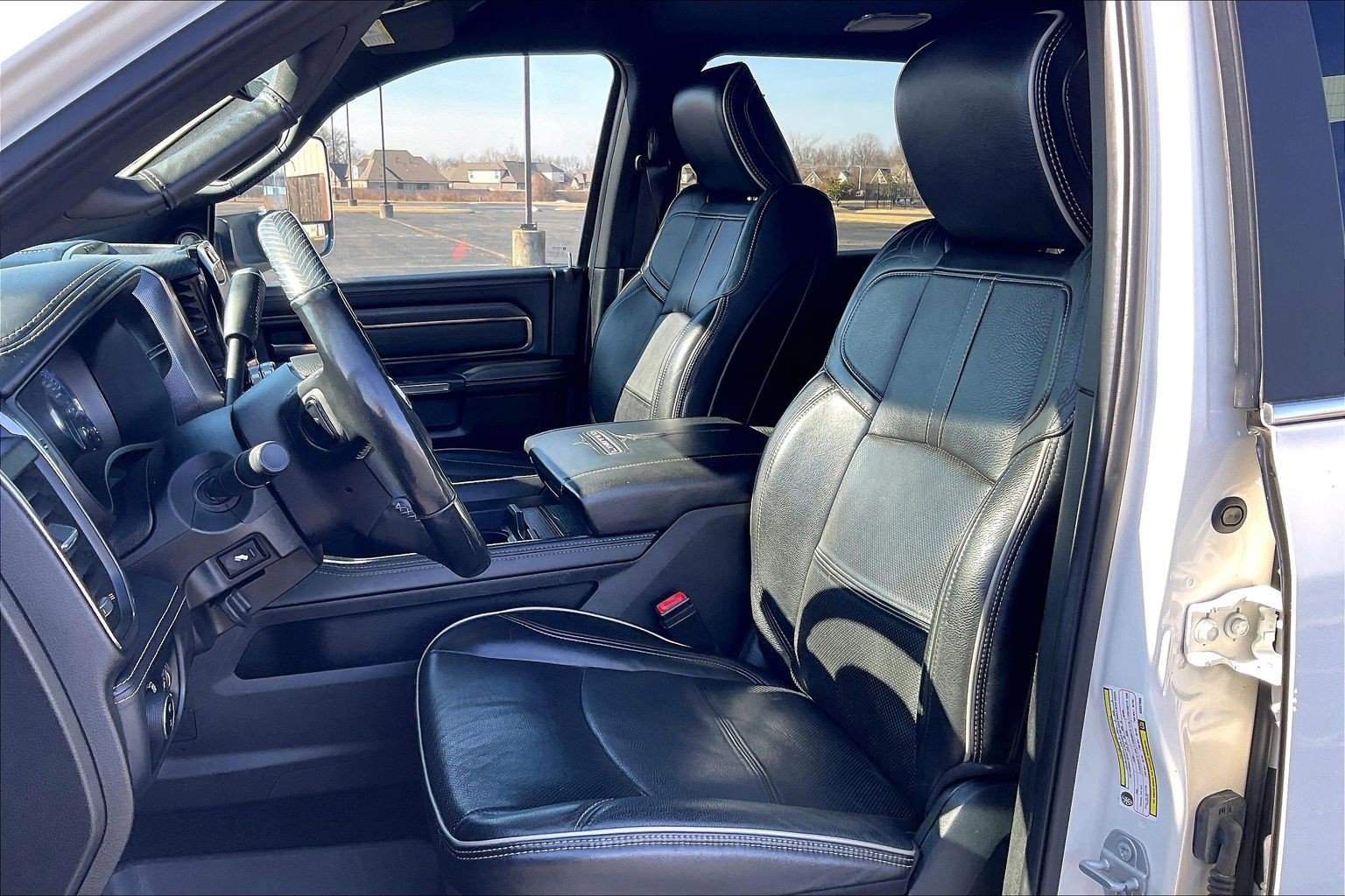 Used 2019 RAM 3500 Limited w/ Max Tow Package image 7