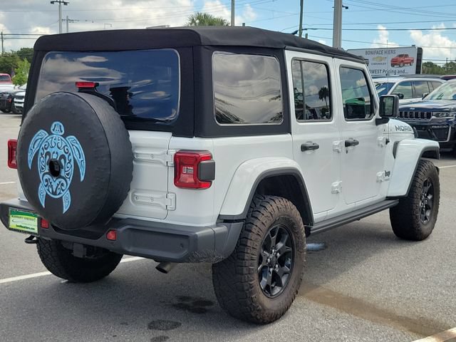 Used 2018 Jeep Wrangler Unlimited Sahara w/ Quick Order Package 24M Moab AWD/4WD image 6
