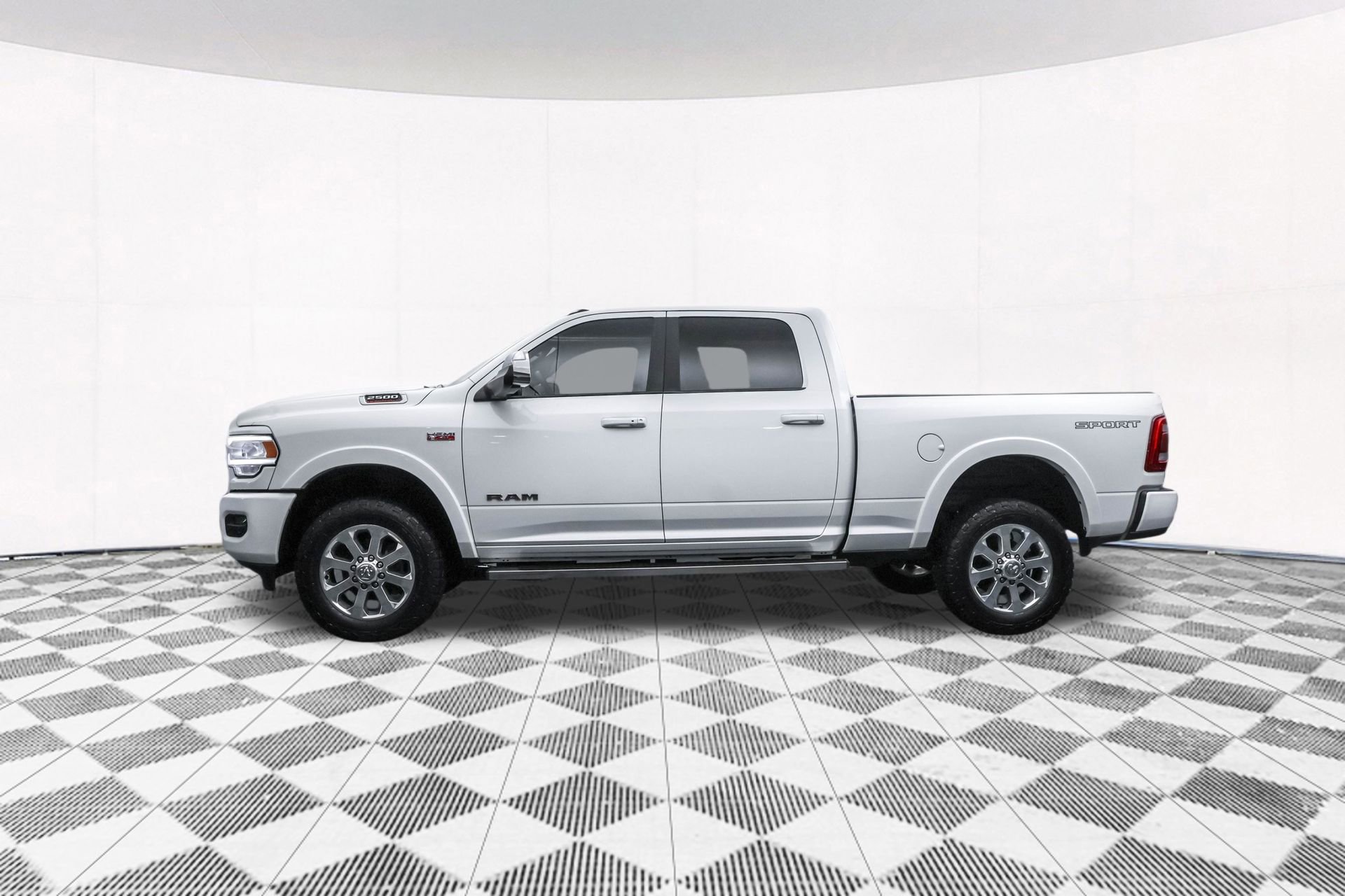Used 2019 RAM 2500 Laramie image 41