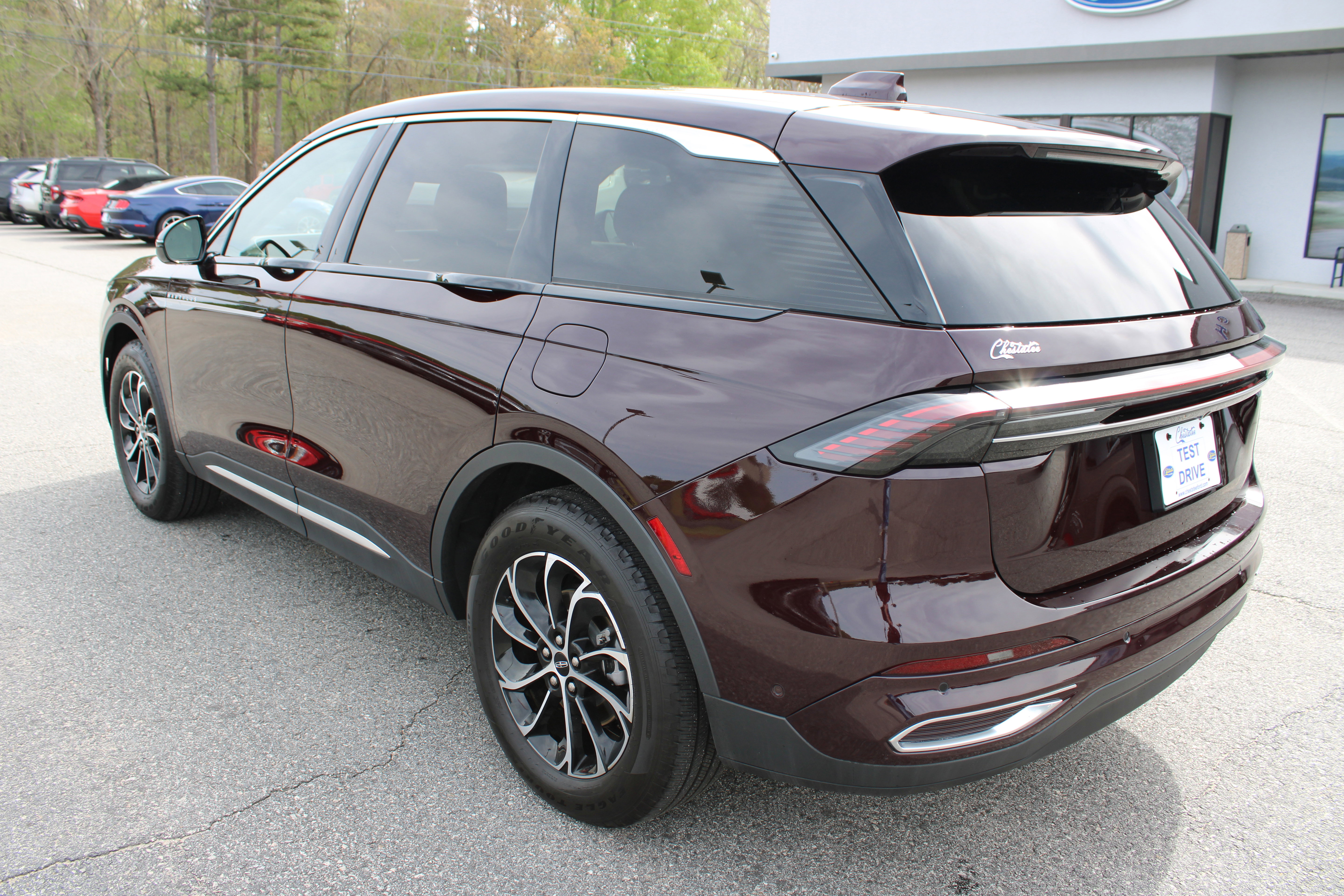 Used 2024 Lincoln Nautilus Premier image 8