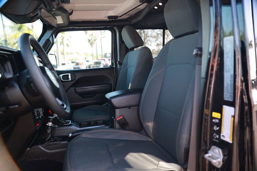 Used 2025 Jeep Wrangler Unlimited Sport S 4xe image 18