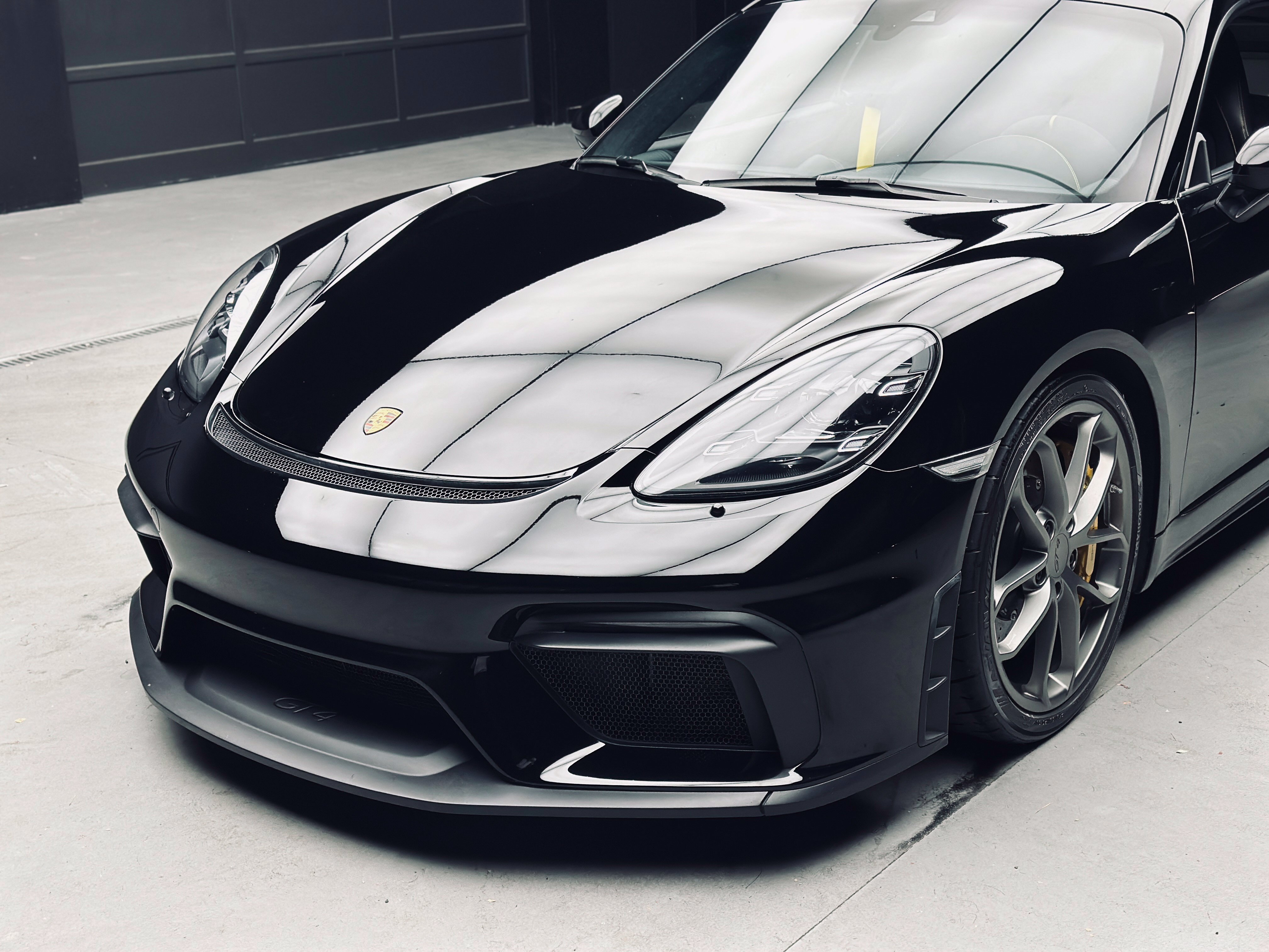 Used 2020 Porsche 718 Cayman GT4 RWD image 15