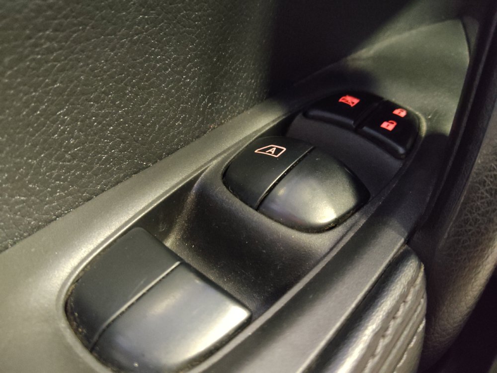 Used 2022 Nissan Rogue Sport SV w/ Technology Package FWD image 27