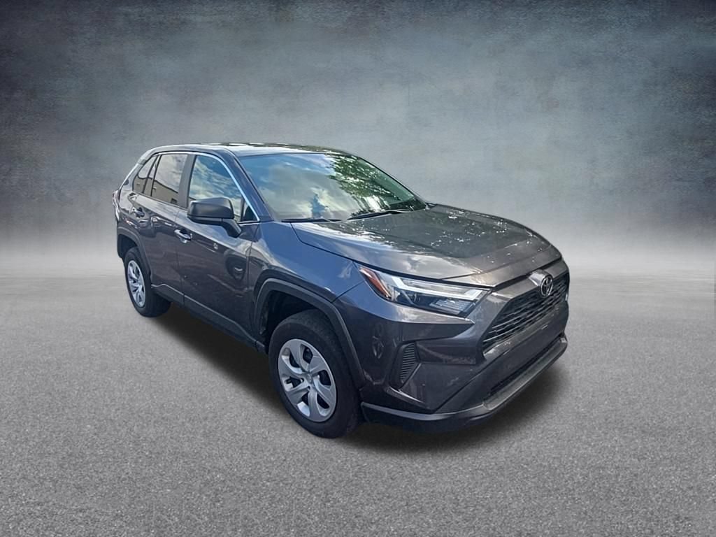 Used 2025 Toyota RAV4 LE AWD/4WD image 2