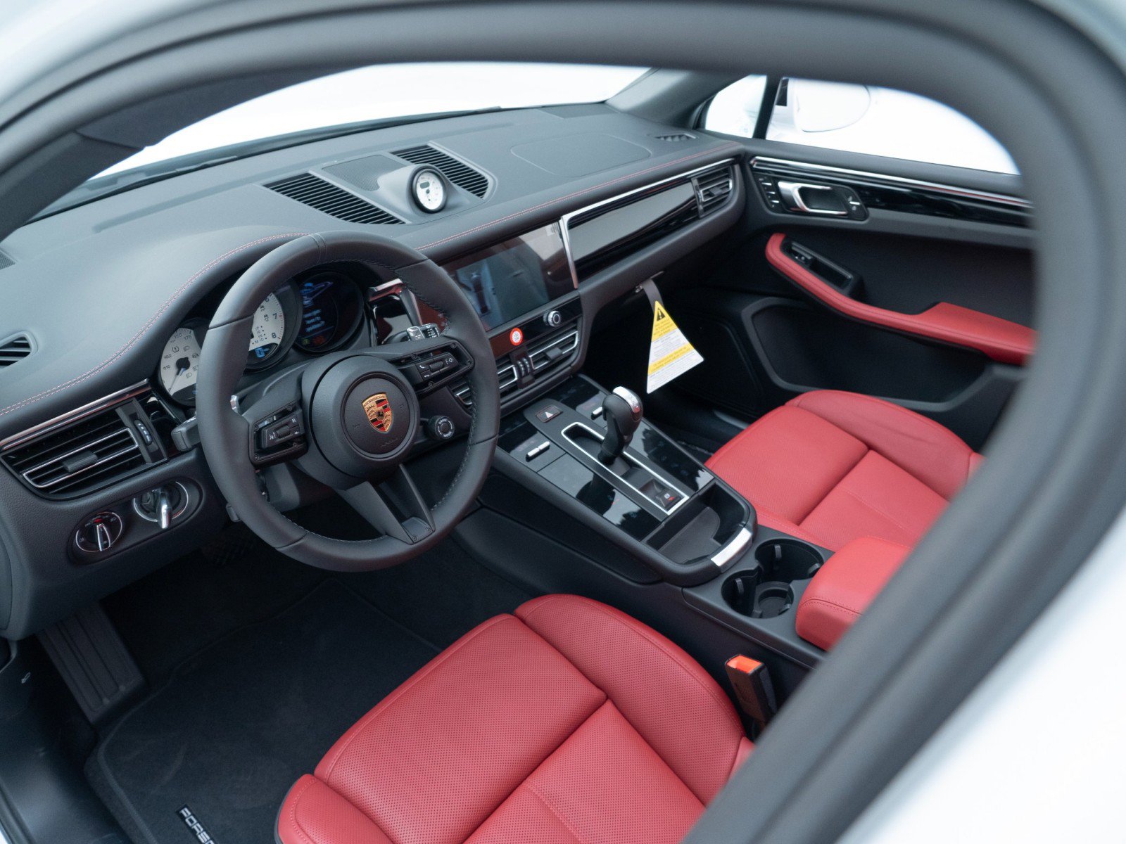 New 2026 Porsche Macan S AWD/4WD image 4
