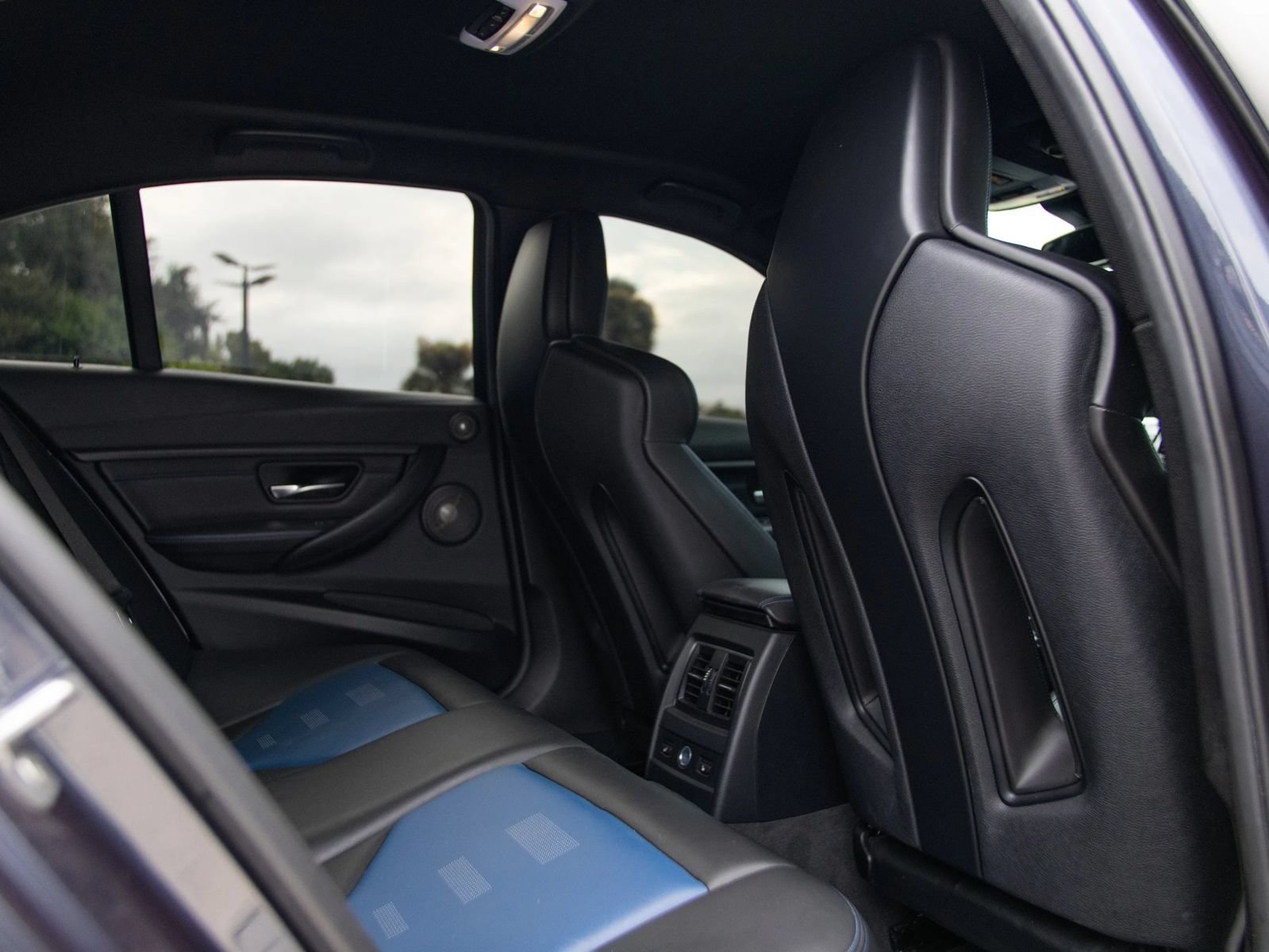 Used 2017 BMW M3 RWD image 41