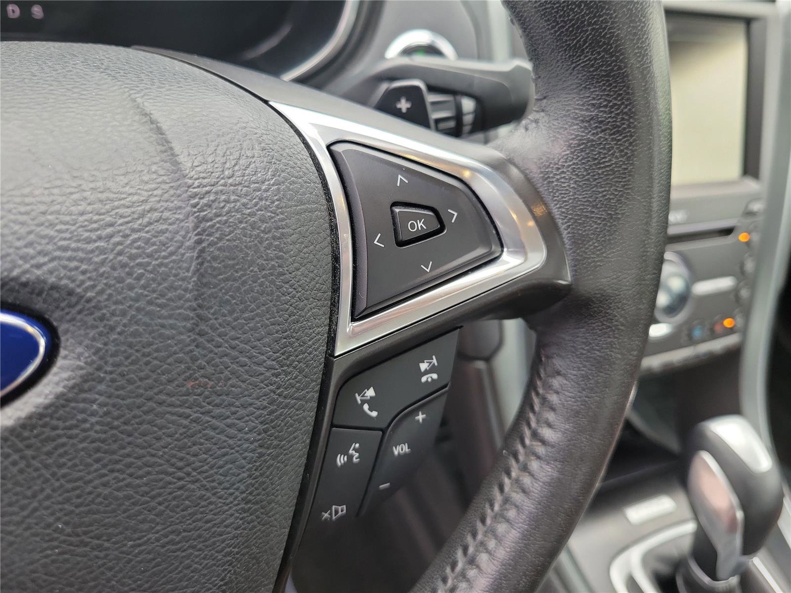 Used 2016 Ford Fusion Titanium image 25