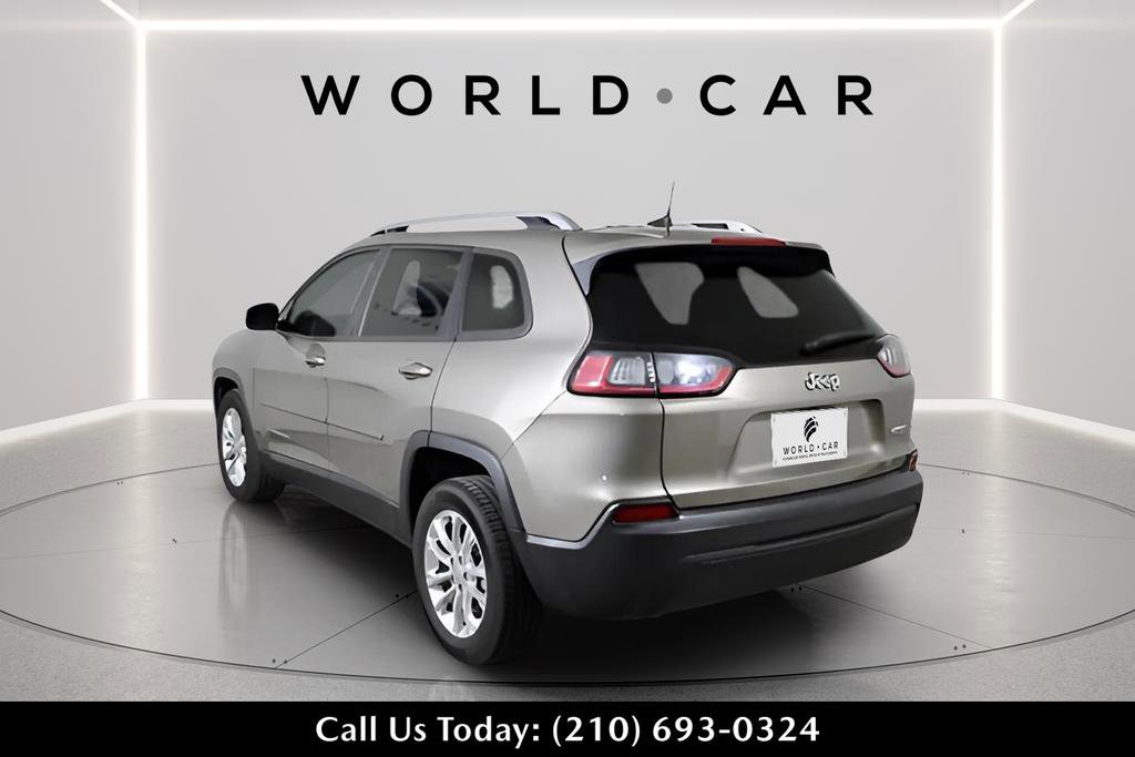 Used 2021 Jeep Cherokee Latitude FWD image 5
