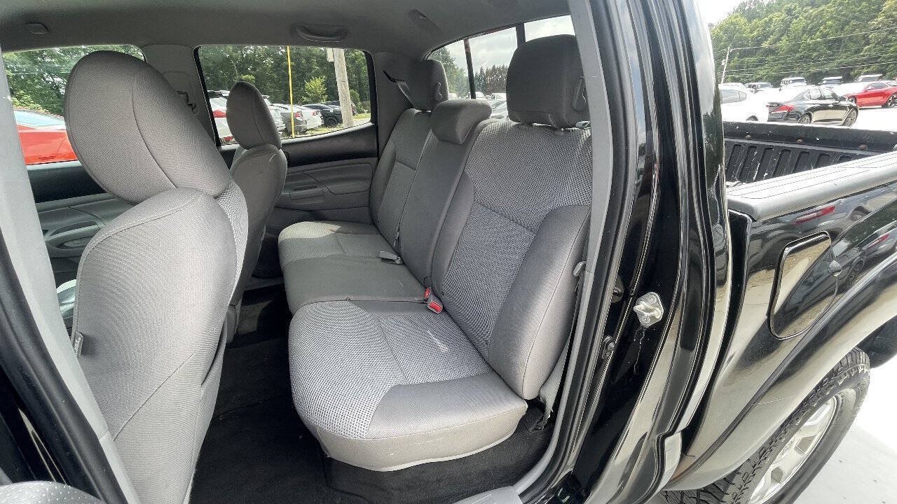 Used 2015 Toyota Tacoma 4x4 Double Cab w/ TRD Off-Road Package image 19