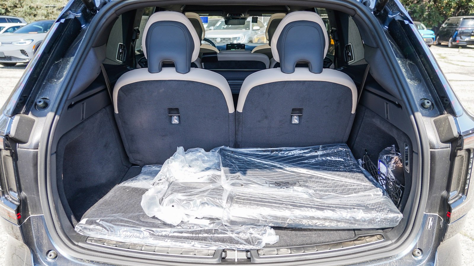 New 2025 Volvo EX90 Ultra image 13