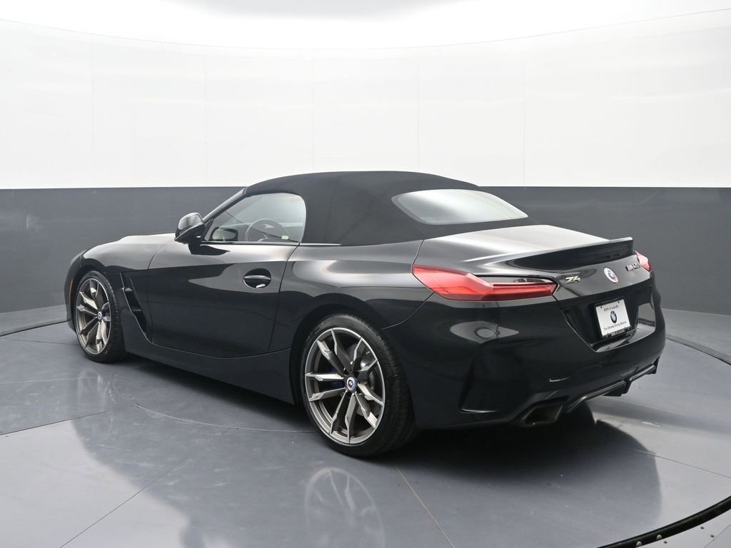 Used 2023 BMW Z4 M40i w/ Premium Package image 5