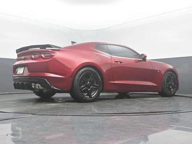 Used 2021 Chevrolet Camaro LT RWD image 47
