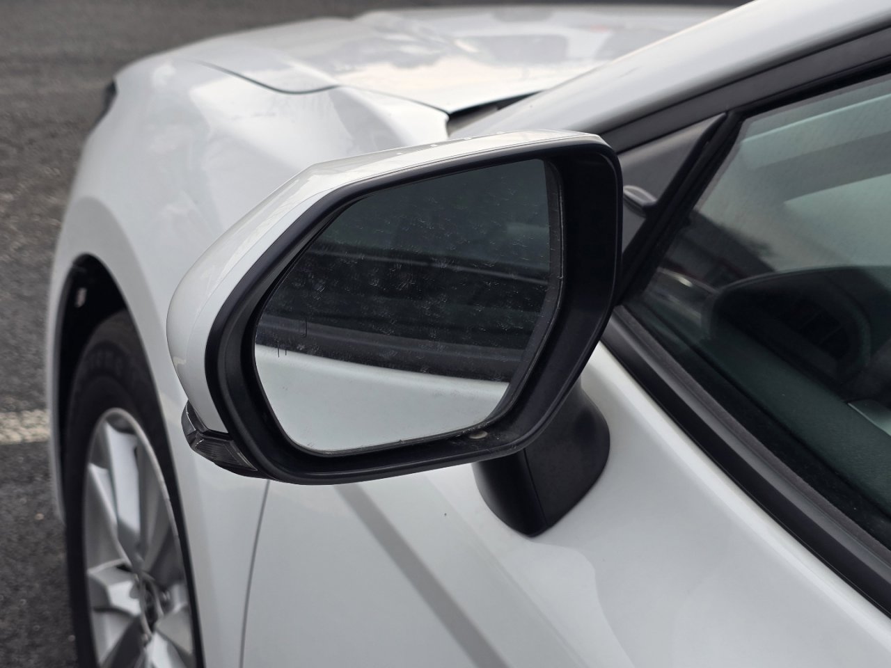 Used 2025 Toyota Camry LE image 24