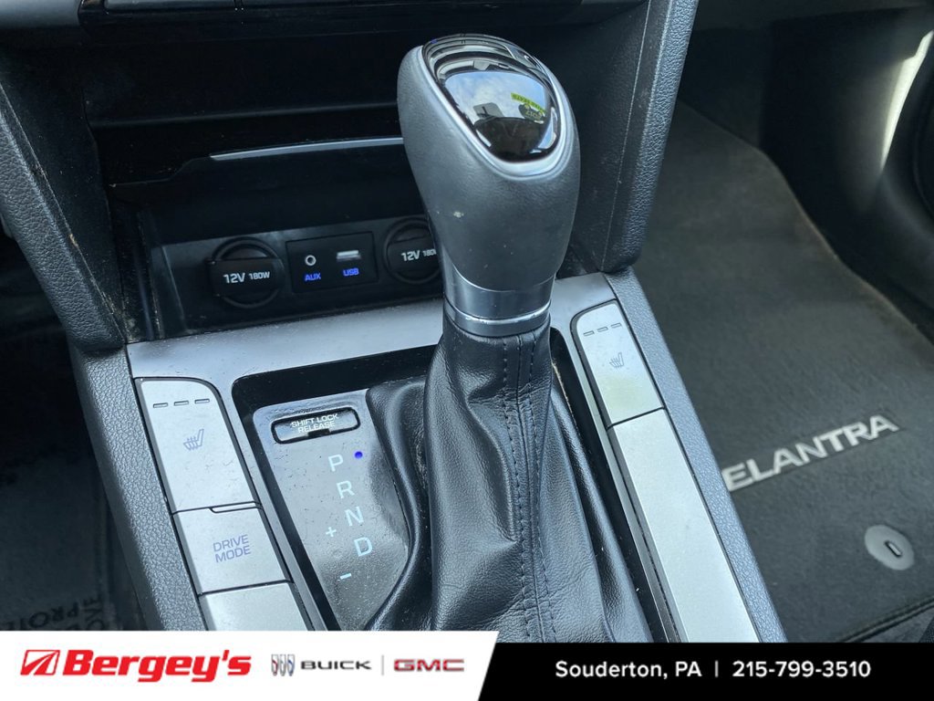 Used 2017 Hyundai Elantra Value Edition FWD image 19