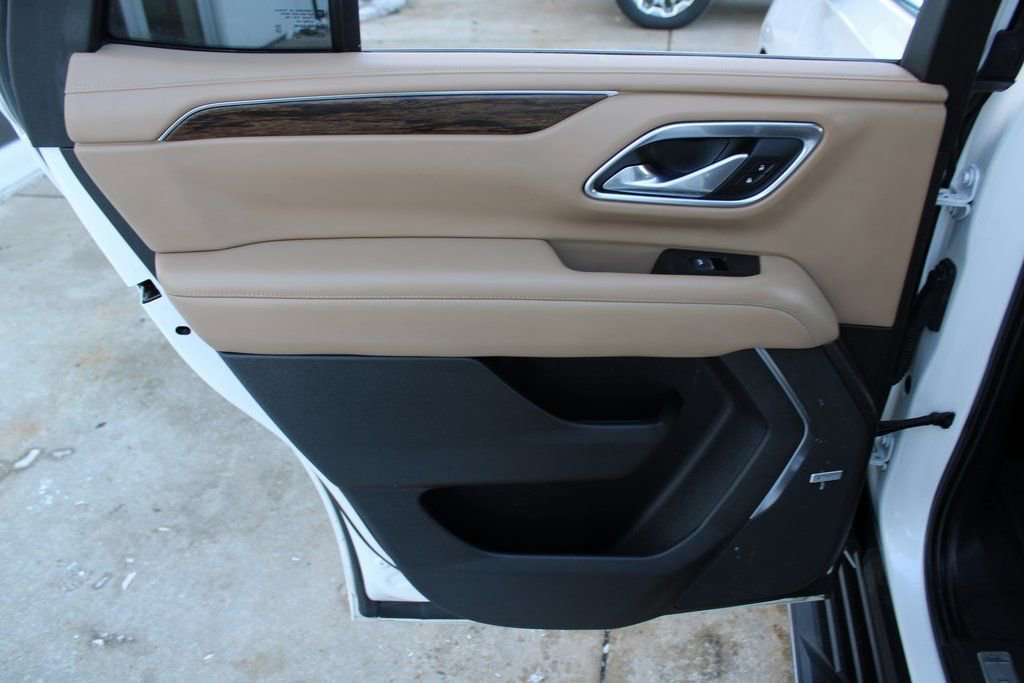 Used 2021 Chevrolet Tahoe Premier AWD/4WD image 21