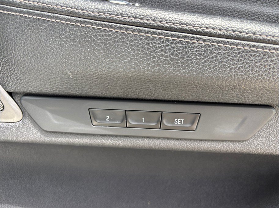 Used 2021 BMW 740i RWD image 50