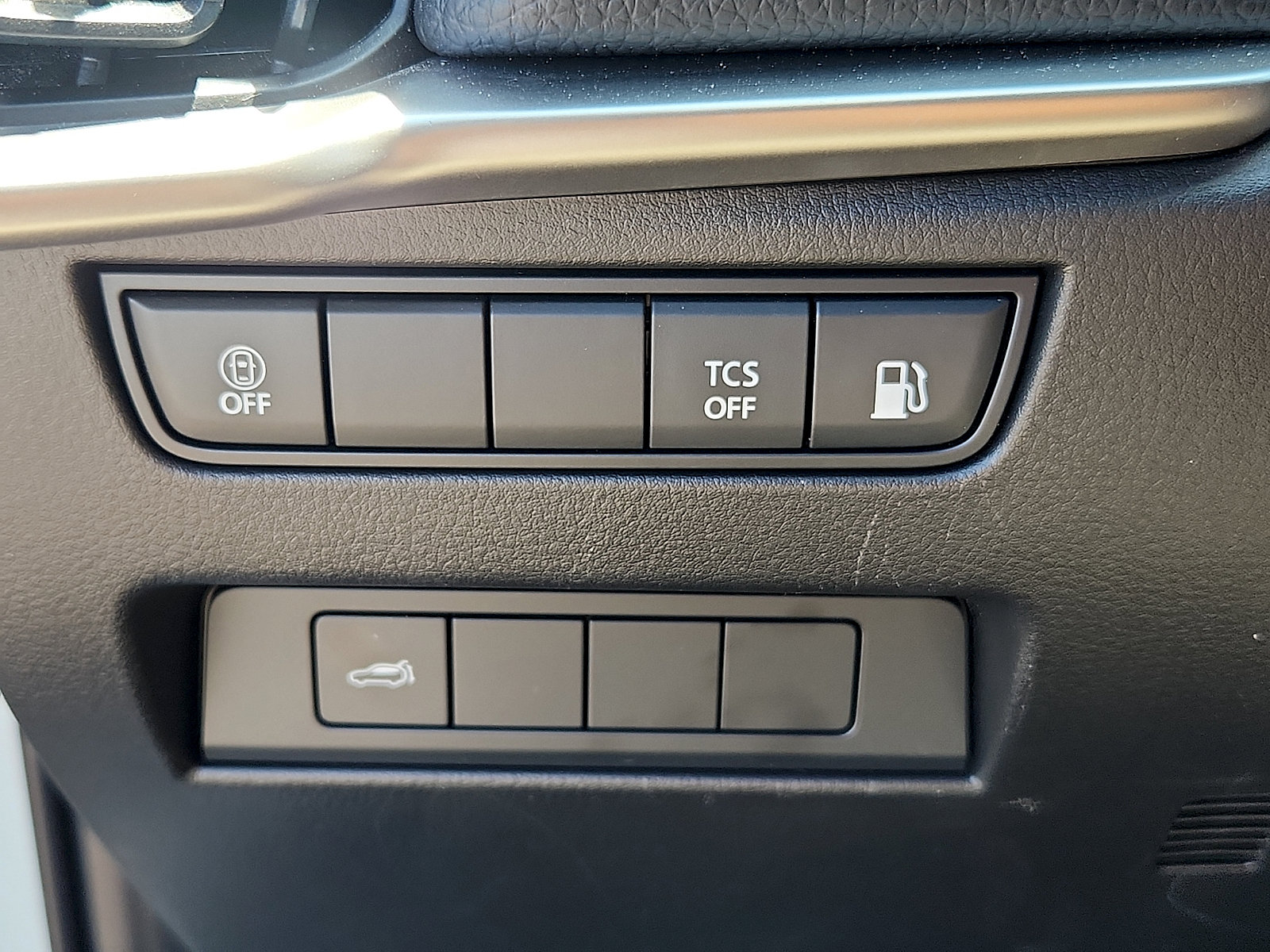 Certified 2024 MAZDA CX-90 Plug-In Hybrid w/ Preferred AWD/4WD image 26