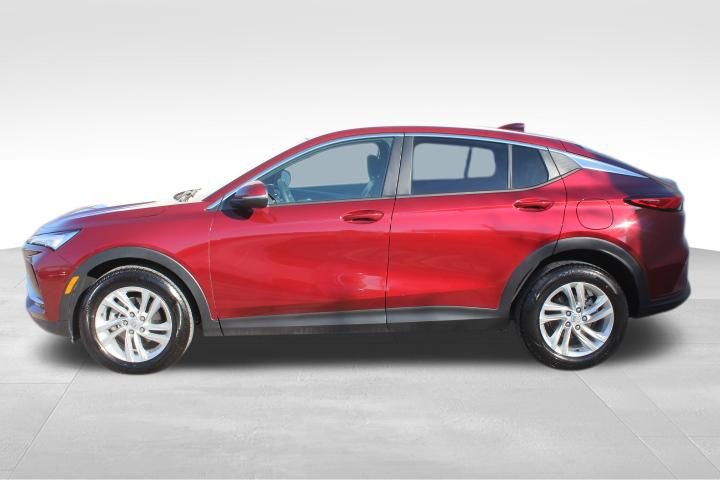 Used 2025 Buick Envista Preferred w/ Convenience II Package FWD image 4